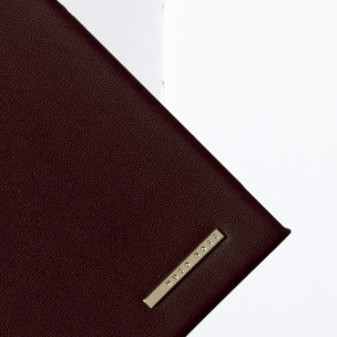 Блокнот A6 Essential Lady Burgundy